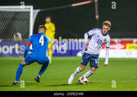 Glasgow, Großbritannien. 16.. November 2022. Schottland spielte Island in der EUFA European Under 19 Championship 2023 im Firhill Stadium, Glasgow, Schottland, Großbritannien. Island gewann mit 1 - 0 und das Siegertor für Island wurde von Orri Oskarsson erzielt. Kredit: Findlay/Alamy Live Nachrichten Stockfoto