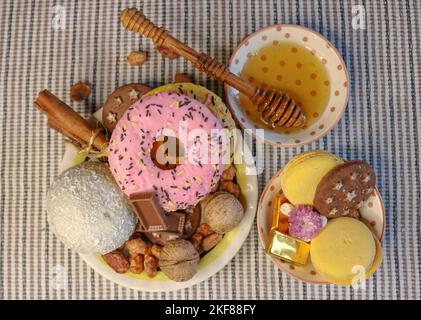 Donuts und Kekse Stockfoto