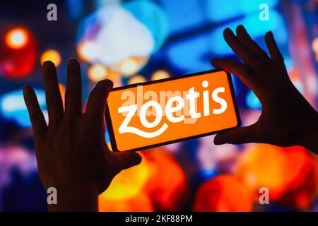 Brasilien. 16.. November 2022. In dieser Abbildung wird das Zoetis-Logo auf einem Smartphone-Bildschirm angezeigt. (Foto von Rafael Henrique/SOPA Images/Sipa USA) Quelle: SIPA USA/Alamy Live News Stockfoto
