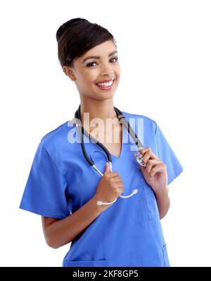 Ich kümmere dich gut um dich. Studioaufnahme eines jungen medizinischen Facharztes, isoliert auf Weiß. Stockfoto