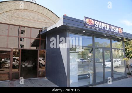 Super Osh Plov Restaurant, Orzi Makhmudov Street, Europäische Stadt, Samarkand, Provinz Samarkand, Usbekistan, Zentralasien Stockfoto