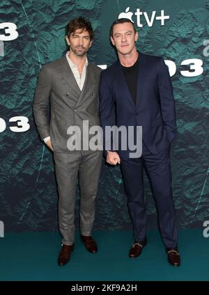 New York City, NY, 16. November 2022, Michiel Huisman und Luke Evans bei Apple TV+ 'Echo 3' New York Premiere im Walter Reade Theater am 16. November 2022 in New York City, NY ©Steven Bergman/AFF-USA.COM Stockfoto