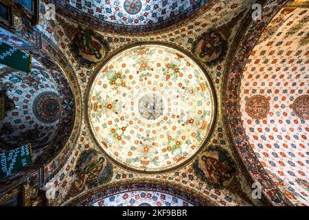 Die Decke in der Kirche San Jeronimo Tlacochahuaya in San Jeronimo Tlacochahuaya, Mexiko. Der Bau wurde Ende des 16. Jahrhunderts begonnen und wurde komplett Stockfoto