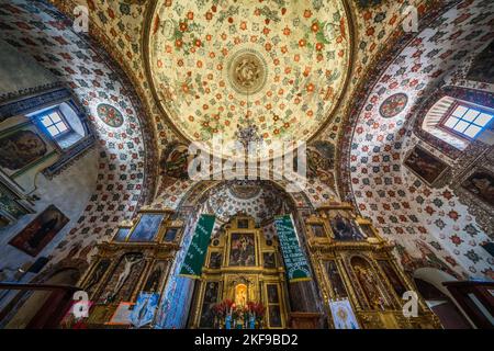 Altarbild, Apsis und Kuppel der Kirche San Jeronimo Tlacochahuaya in San Jeronimo Tlacochahuaya, Mexiko. Der Bau wurde Ende 15 begonnen Stockfoto