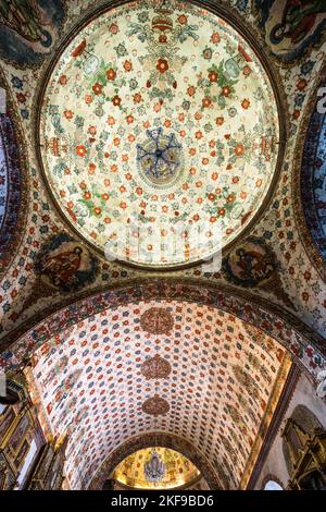 Die Decke in der Kirche San Jeronimo Tlacochahuaya in San Jeronimo Tlacochahuaya, Mexiko. Der Bau wurde Ende des 16. Jahrhunderts begonnen und wurde komplett Stockfoto