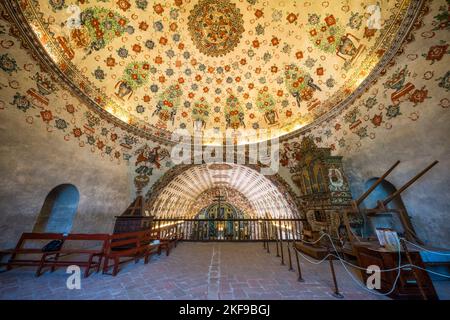 Die Orgel Loft & Kuppel der Kirche von San Jeronimo Tlacochahuaya in San Jeronimo Tlacochahuaya, Mexiko. Der Bau wurde Ende des 16. Jahrhunderts begonnen Stockfoto