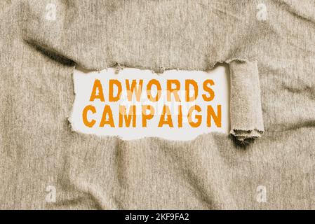 Handschrift Zeichen Adwords Kampagne. Wort für Strategie, um richtige Besucher mit richtigen Keywords anzusprechen Stockfoto