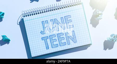 Textunterschrift mit June Teen. Wort für legalen Feiertag in den Vereinigten Staaten vom Ende der Sklaverei in den Vereinigten Staaten Stockfoto