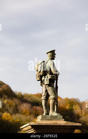 Ironbridge war Memorial Bronzestatue von Arthur George Walker. Telford, Shropshire, England Stockfoto