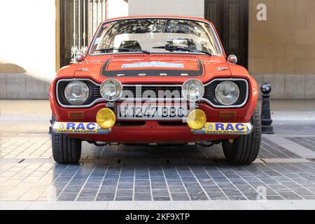 SAN SEBASTIAN, SPANIEN-22. OKTOBER 2022: 1967 Ford Escort Mark I, Vorderansicht, erste Generation von Ford Escort Europe Stockfoto