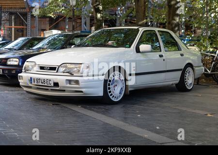 SAN SEBASTIAN, SPANIEN-22. OKTOBER 2022: 1990 Ford Sierra RS Cosworth 4x4 Stockfoto