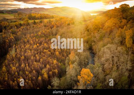 Glen Coiltie bei Drumnadrochit an einem Herbstabend Stockfoto