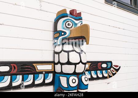 Einheimische Alaskan Totem Pole Figur in Skagway, Alaska Stockfoto