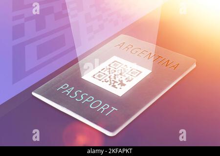 QR auf dem Cover des argentinischen Reisepasses. Einführung elektronischer Reisepässe im Land. Strichcode auf Dokumenten. QR-Code für den Reisepass wird gelesen. Stockfoto