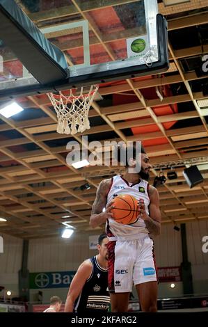 LEVERKUSEN, DEUTSCHLAND - NOWEMBER 16, 2022: BARMER 2. Basketball-Bundesliga. Basketballspiel Bayer Giants Leverkusen vs Medipolis SC Jena Stockfoto