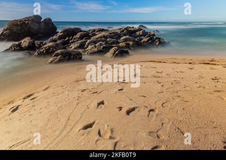 Lange Exposition am Meer in Povoa de Vazim, nördlich von Portugal Stockfoto