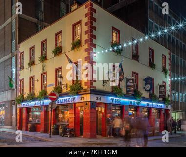 Auld Dubliner Pub Temple Bar Dublin Irland Nachtzeit Stockfoto