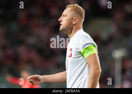 Warschau, Polen. 16.. November 2022. Kamil Glik aus Polen beim Freundschaftsspiel zwischen Polen und Chile im Marschall Jozef Pilsudski Legia Warsaw Municipal Stadium. Endstand; Polen 1:0 Chile. (Foto von Mikolaj Barbanell/SOPA Images/Sipa USA) Quelle: SIPA USA/Alamy Live News Stockfoto