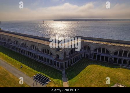 Die Luftaufnahme des Fort Adams State Park. Newport, Rhode Island, Usa. Stockfoto