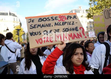 Manifestation des étudiants et internes de médecine contre la nouvelle réforme des études de médecine, avec la participation du syndicat MG France Stockfoto