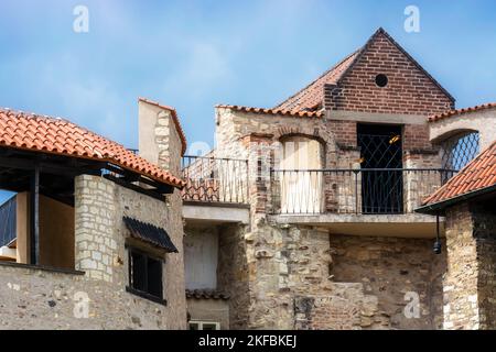 Ein Teil der Gebäude der Prager Altstadt in der Prager Burg. Stockfoto