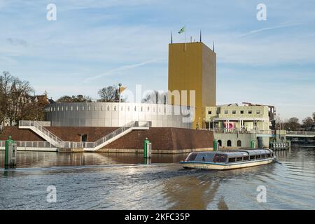 Niederländische Städte - Groningen. Im Bild: Groninger Museum, von Stationsweg, Groningen, Niederlande. ANP / Hollandse Hoogte / Marcel Berendsen niederlande Out - belgien Out Stockfoto