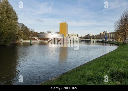 Niederländische Städte - Groningen. Im Bild: Groninger Museum, von Stationsweg, Groningen, Niederlande. ANP / Hollandse Hoogte / Marcel Berendsen niederlande Out - belgien Out Stockfoto