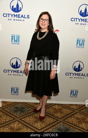 Beth Shapiro nimmt am 17. November 2022 am jährlichen Power Lunch von Citymeals on Wheels 35. im Plaza Hotel in New York, New York, USA, Teil. Robin Platzer/ Twin Images/ Credit: SIPA USA/Alamy Live News Stockfoto