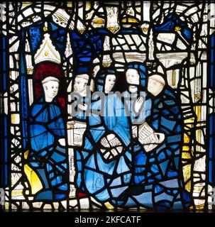 Buntglasscheibe aus dem 15.. Jahrhundert aus dem St. Cuthbert's Window im York Minster, York, North Yorkshire, England Stockfoto