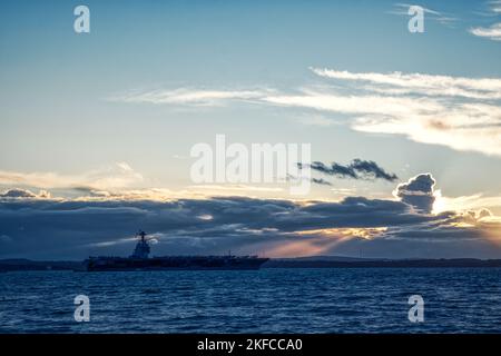 USS Gerald R Ford besucht den Solent Stockfoto