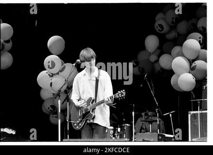 Guy Chadwick von House of Love auf der Pyramid Stage beim Glastonbury Festival, Pilton, England, Juni 26 1992. Foto: ROB WATKINS Stockfoto