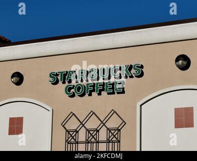 Starbucks Café-Schild in Kalifornien Stockfoto