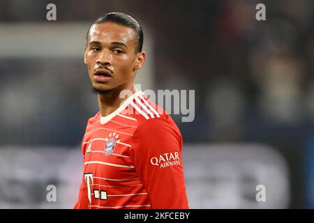 GELSENKIRCHEN - Leroy Sane vom FC Bayern München beim Bundesliga-Spiel zwischen FC Schalke 04 und FC Bayern MŸnchen in der Veltins-Arena am 12. November 2022 in Gelsenkirchen. AP | Niederländische Höhe | GERRIT VON KÖLN Stockfoto