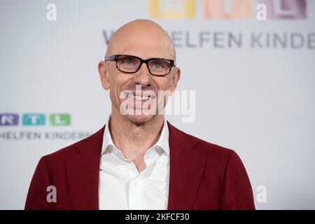 Huerth, Deutschland. 17.. November 2022. Jörg LOEHR, 27. RTL Spendenmarathon 'Wir helfen Kindern', Fernsehen, 17..-18.. November 2022. Kredit: dpa/Alamy Live Nachrichten Stockfoto