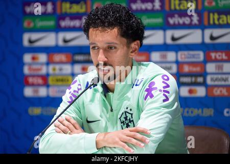 Turin, Italien. 17.. November 2022. Marquinhos von Brasilien während der Pressekonferenz der brasilianischen Fußballnationalmannschaft vor der Finalphase der Weltmeisterschaft 2022 in Katar, im Juventus Training Center, 17. November 2022, Turin, Italien. Foto Nderim Kaceli Kredit: Unabhängige Fotoagentur/Alamy Live Nachrichten Stockfoto