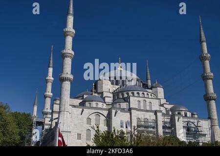 Eine Aufnahme der Blauen Moschee (Sultan Ahmed Moschee) in Istanbul, Türkei Stockfoto