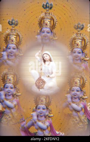 Krishna, der große Vertreter der Bhagavad Gita, ist eine der mächtigsten Inkarnationen Vishnus, der Gottheit der Hindu-Trinität der Gottheiten. Von allen Vishnu-Avataren ist er der populärste, und vielleicht von allen Hindu-Göttern der, der dem Herzen der Massen am nächsten ist. Krishna war dunkel und äußerst stattlich. Das Wort Krishna bedeutet wörtlich "schwarz", und Schwarz bedeutet auch Mysterienhaftigkeit. Stockfoto