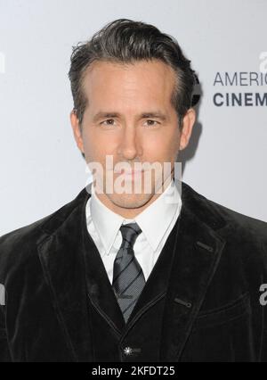 Los Angeles, Kalifornien. 17. Nov, 2022. Bei Ankunft für die jährlichen American Cinematheque Awards 36., Beverly Hilton Hotel, Los Angeles, CA, 17. November 2022. Kredit: Elizabeth Goodenough/Everett Collection/Alamy Live Nachrichten Stockfoto