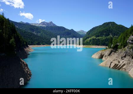 Berglandschaft bei Ampezzo, Friaul-Julisch Venetien, Italien: sauris-see Stockfoto