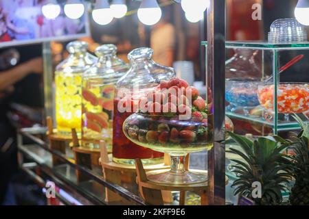 Zitrone mit Zucker, Erdbeere in der Ho-Thi ky-Straße, Ho-Chi-minh-Stadt, vietnam Stockfoto
