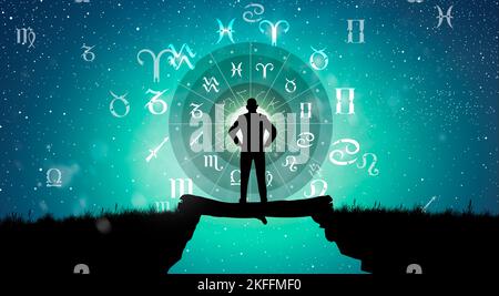 Astrologische Tierkreiszeichen innerhalb des Horoskopkreises. Mann Silhouette Consulting die Sterne und Mond über dem Tierkreis Rad und Milchstraße Hintergrund. Stockfoto