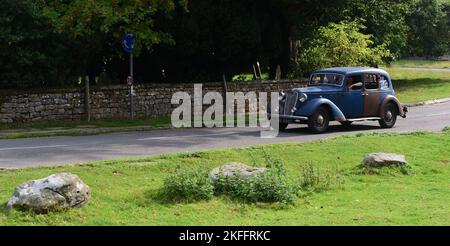 Der Klassiker 1937 Austin 14/6 Goodwood aus der Yorkshire TV-Serie Heartbeat. (Siehe Hinweis). Stockfoto