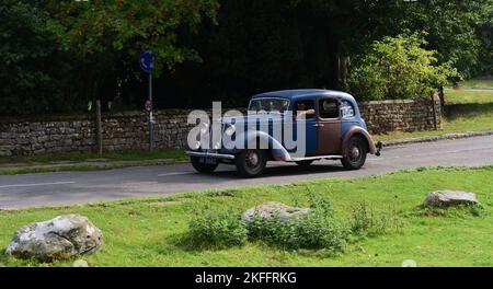 Der Klassiker 1937 Austin 14/6 Goodwood aus der Yorkshire TV-Serie Heartbeat. (Siehe Hinweis). Stockfoto