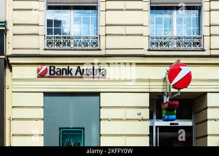 Wien, Österreich - 16. Oktober 2022: Fassade und Logo der Bank Austria in Wien, Österreich Stockfoto