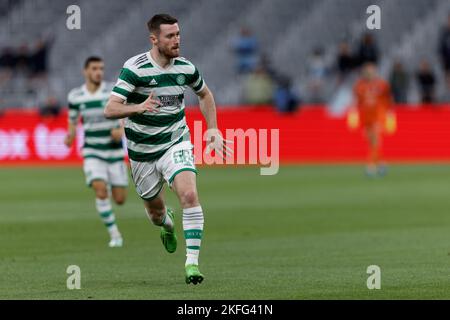 SYDNEY, AUSTRALIEN - 17. NOVEMBER: Anthony Ralston von Celtic sah beim Spiel zwischen Sydney und Celtic am 17. November 2022 im Allianz Stadium in Sydney, Australien, laufen Stockfoto