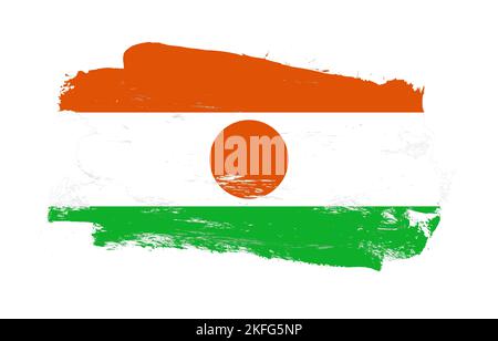Stroke Pinsel gemalt verzweifelte Flagge von niger auf weißem Hintergrund Stockfoto