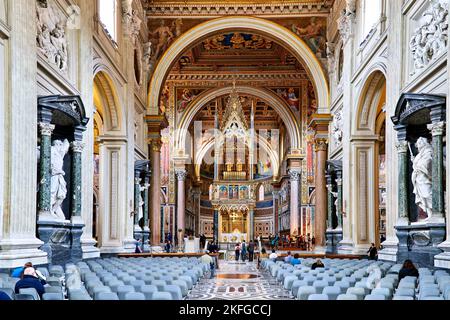 Rom Latium Italien. Die Archbasilika Kathedrale des Heiligsten Erlösers und der Heiligen Johannes der Täufer und Johannes der Evangelist im Lateran ist eine Kathol Stockfoto