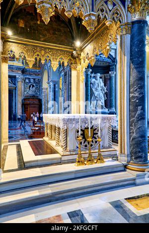 Rom Latium Italien. Die Archbasilika Kathedrale des Heiligsten Erlösers und der Heiligen Johannes der Täufer und Johannes der Evangelist im Lateran ist eine Kathol Stockfoto