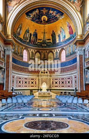 Rom Latium Italien. Die Archbasilika Kathedrale des Heiligsten Erlösers und der Heiligen Johannes der Täufer und Johannes der Evangelist im Lateran ist eine Kathol Stockfoto