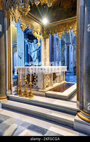 Rom Latium Italien. Die Archbasilika Kathedrale des Heiligsten Erlösers und der Heiligen Johannes der Täufer und Johannes der Evangelist im Lateran ist eine Kathol Stockfoto